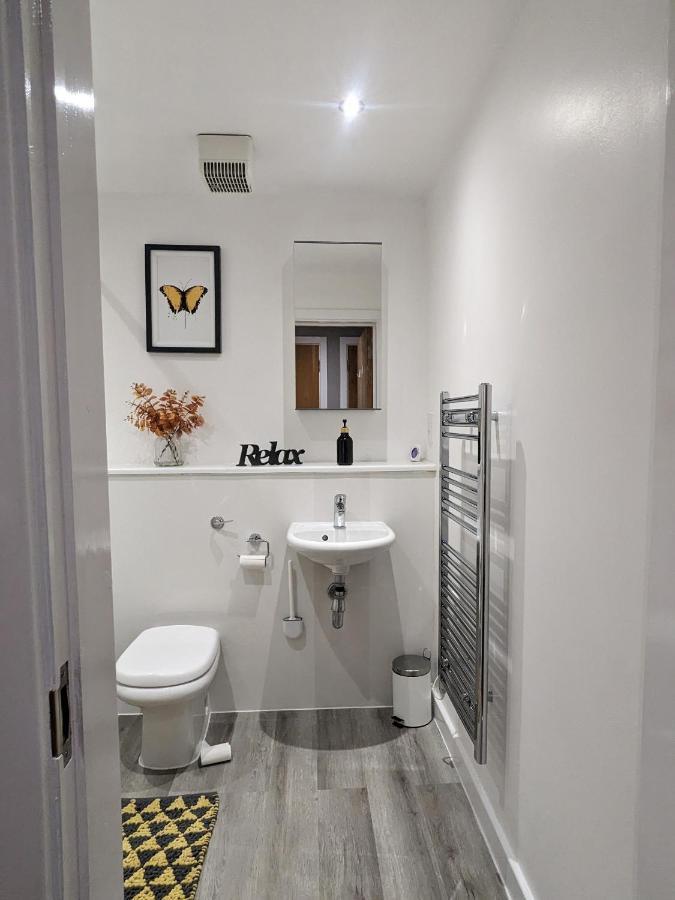 Beautiful Modern Centre Apartment