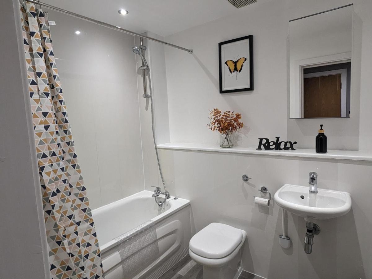 Beautiful Modern Centre Apartment *